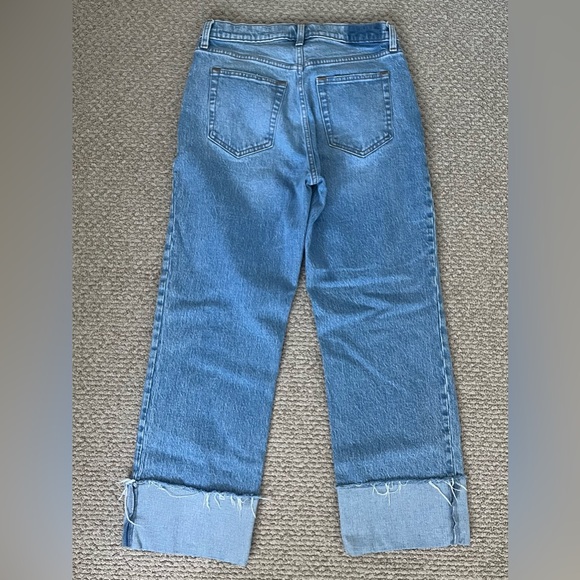 Abercrombie & Fitch Mid Rise Baggy Jean with cuffed hem - Picture 4 of 6